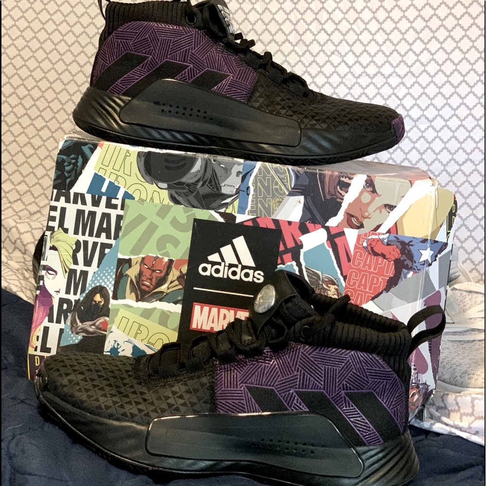 Adidas Marvel